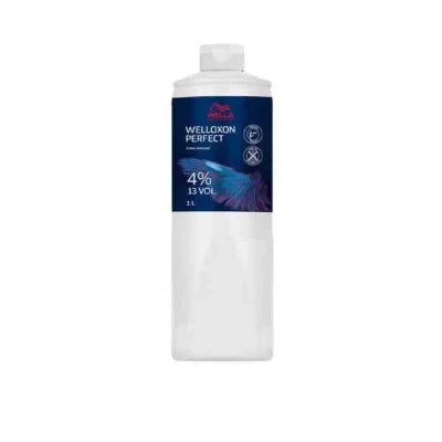 Wella Professionals Welloxon Perfect Crème Developer available in 1.9%, 4%, 6%, 9% and 12% strengths for professional hair colouring and blonding services